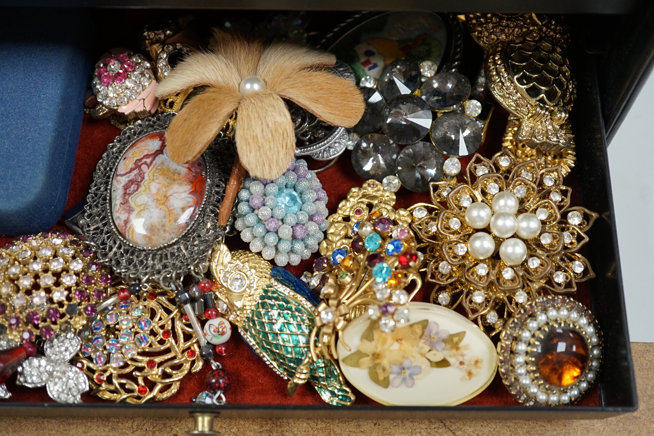 A large quantity of mixed costume jewellery.